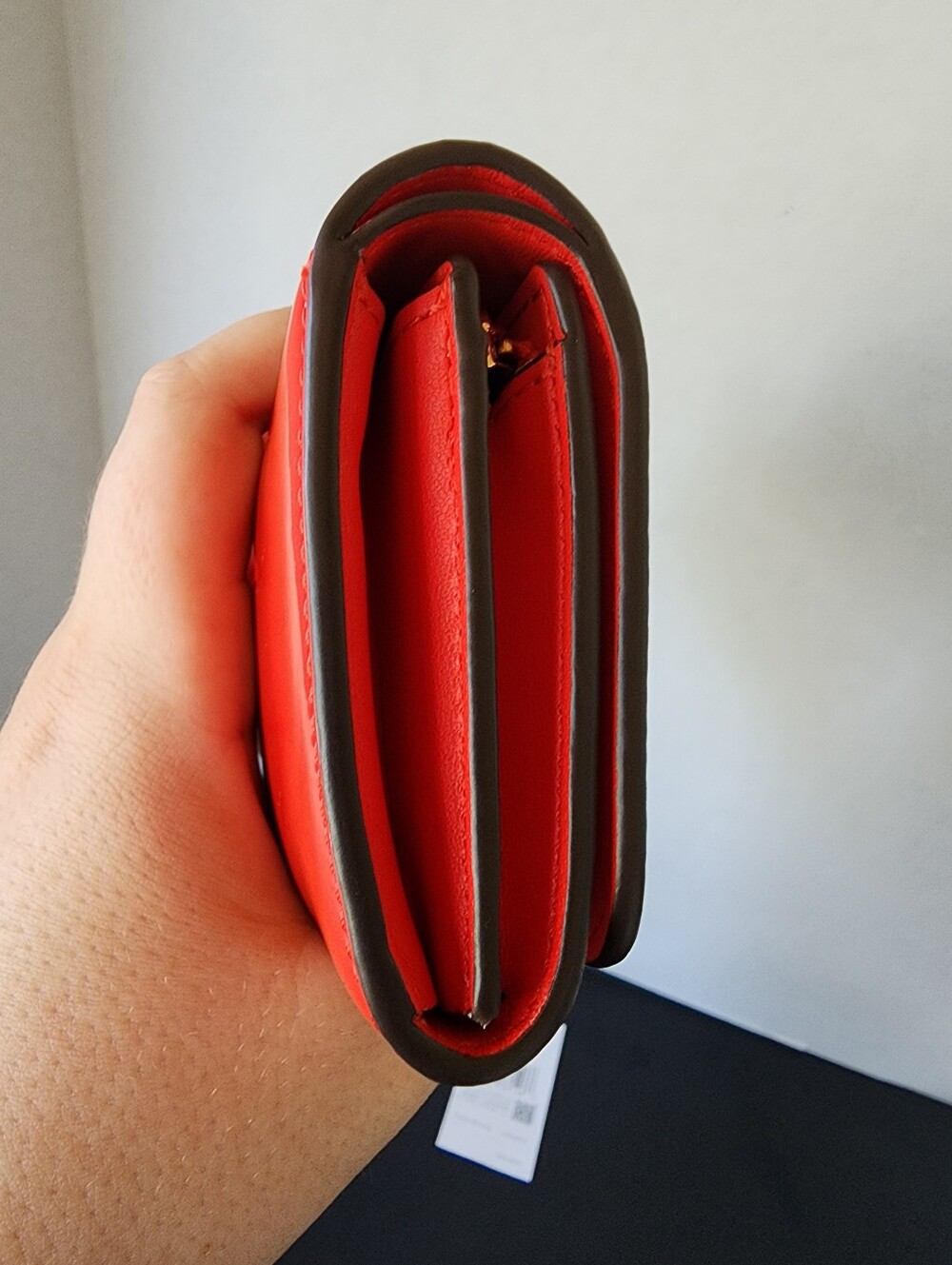 ✨️NWT✨️ Kate Spade Small L-Zip Bridget Patent Leather Wallet, 2025, $189 MSRP - Picture 4 of 7